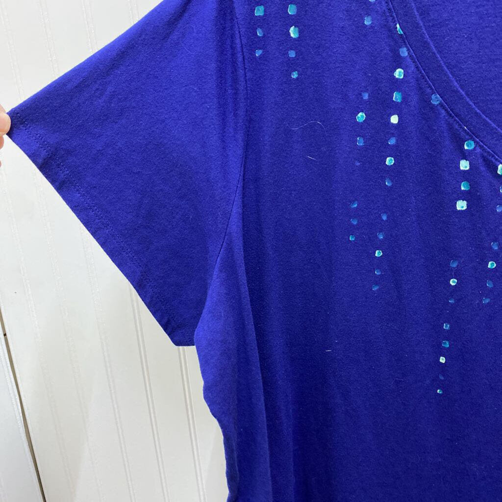 V NECK SHORT SLEEVED