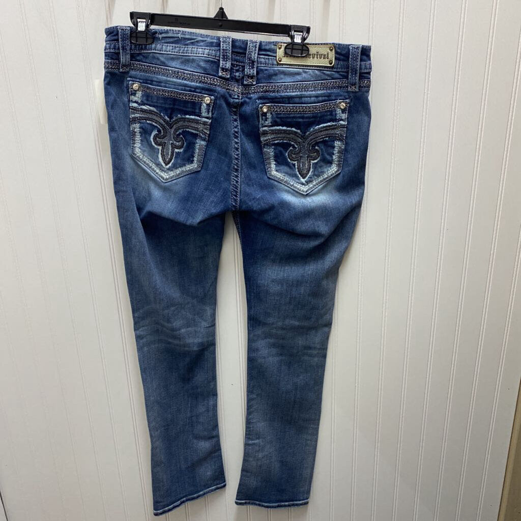 STRAIGHT LEGGED JEANS