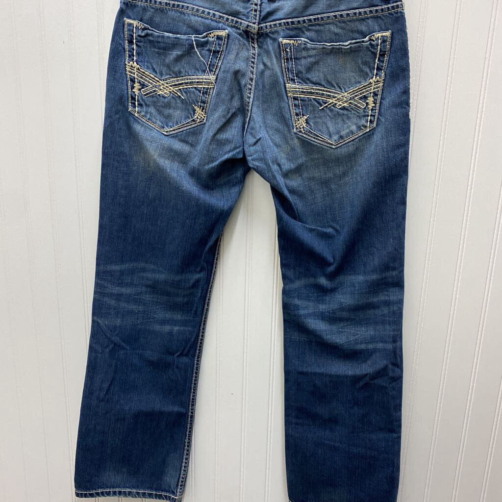 STRAIGHT LEGGED JEANS
