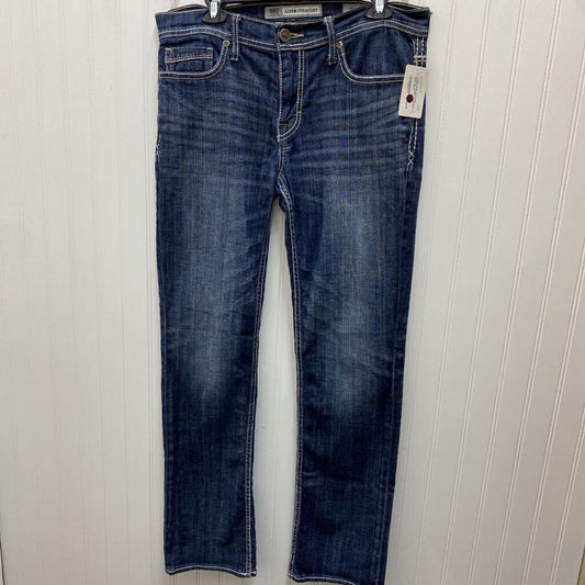 STRAIGHT LEGGED JEANS