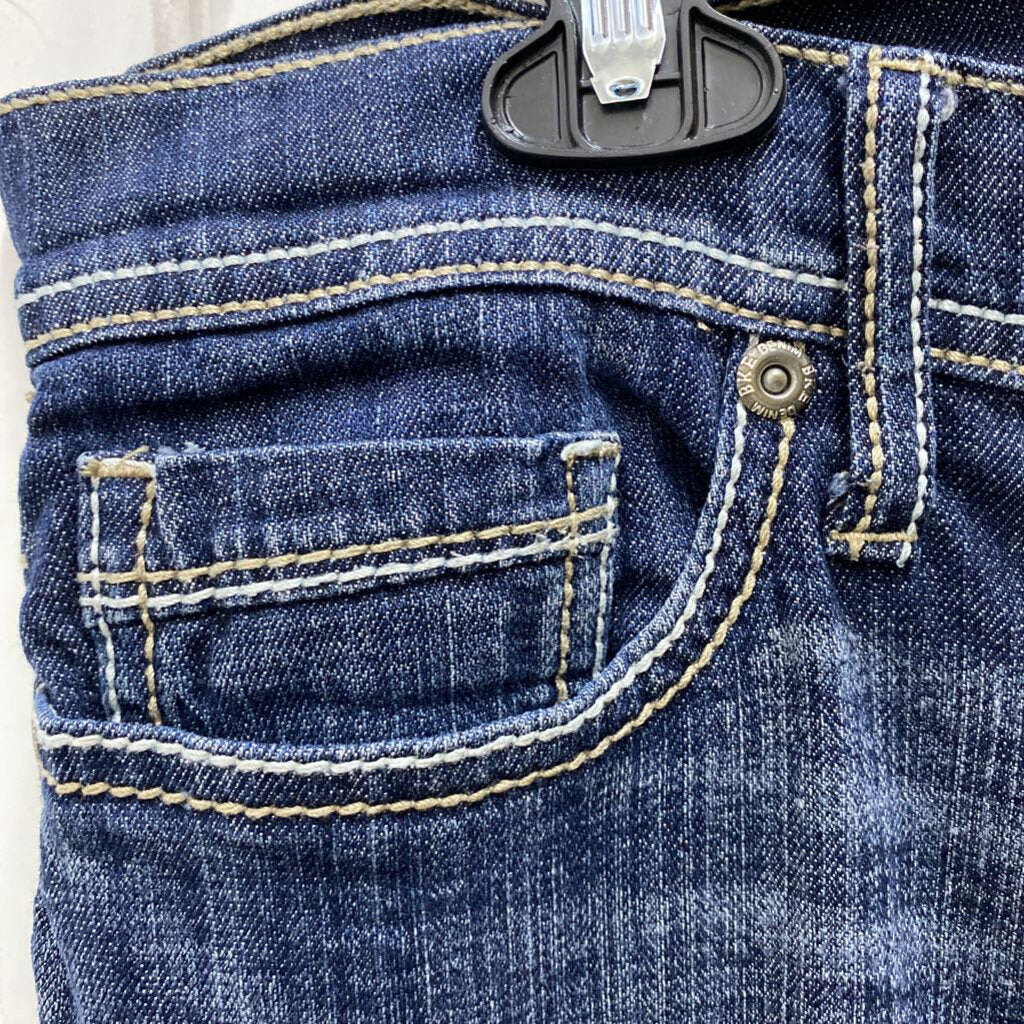 STRAIGHT LEGGED JEANS