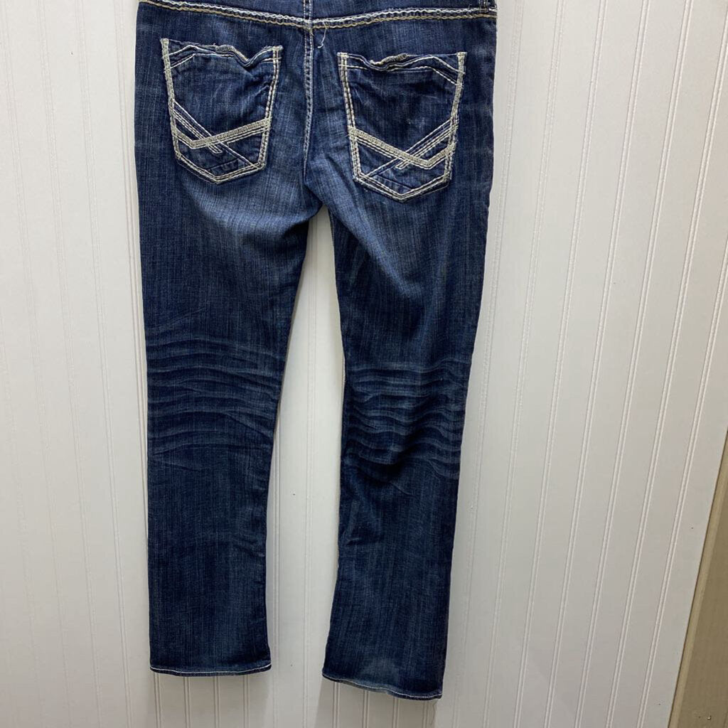 STRAIGHT LEGGED JEANS