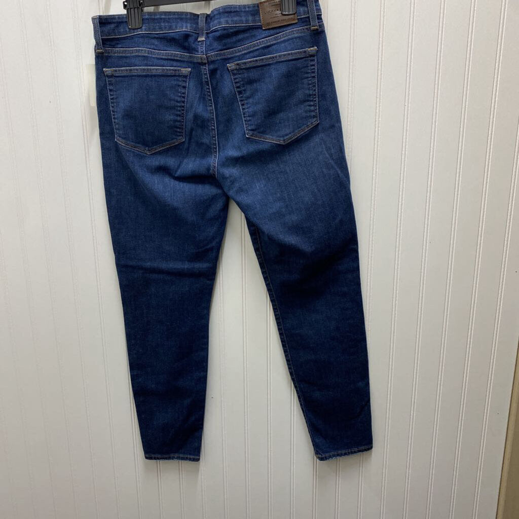 ANKLE LENGTH JEANS