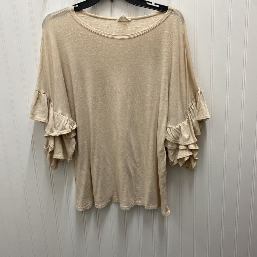 SHORT SLEEVE KNIT TOP