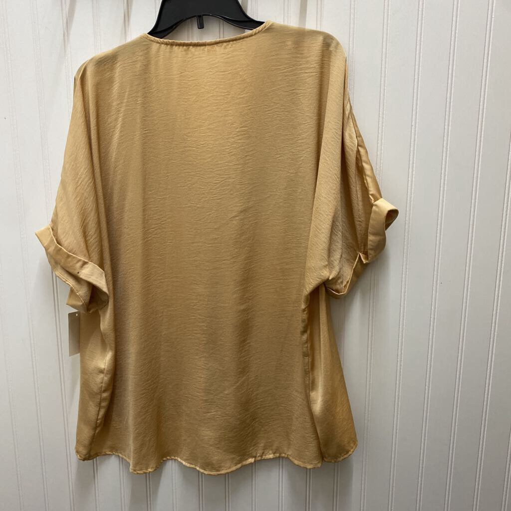 SHORT SLEEVE BLOUSE