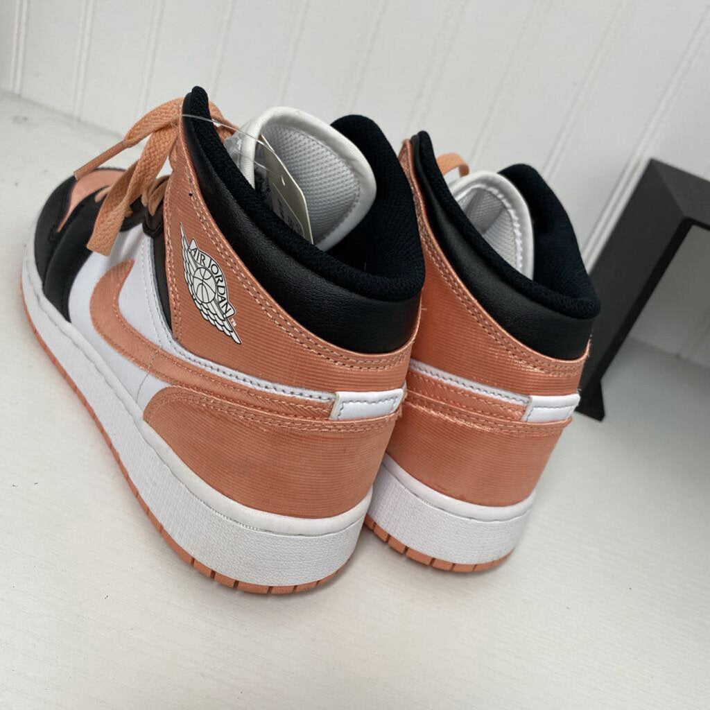 PEACH AND WHITE HIGH TOPS