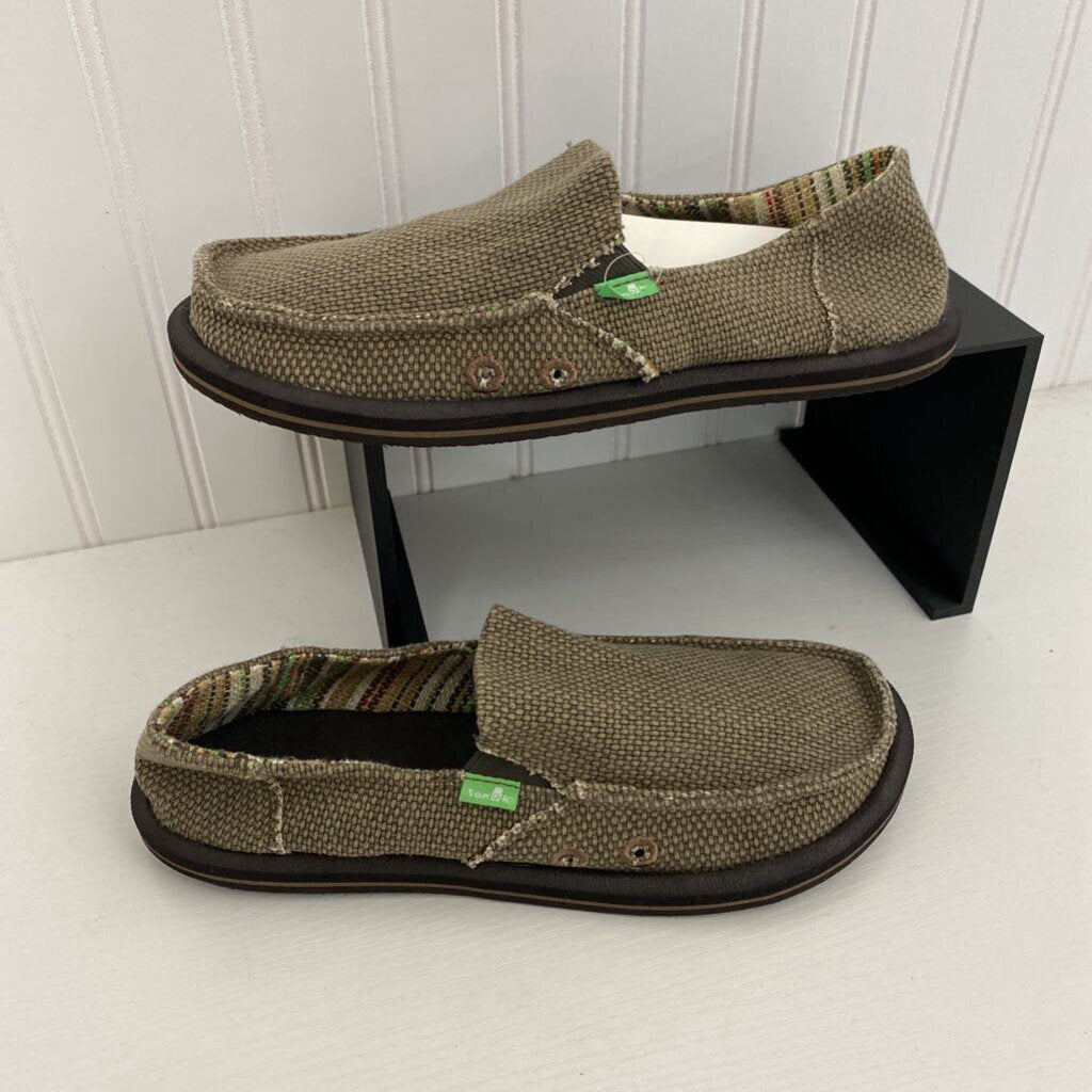 CANVAS SLIP ONS