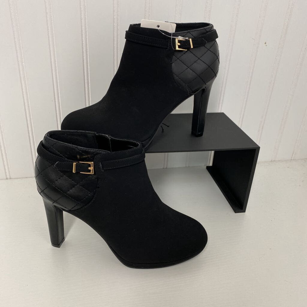 HIGH HEELED BOOTS