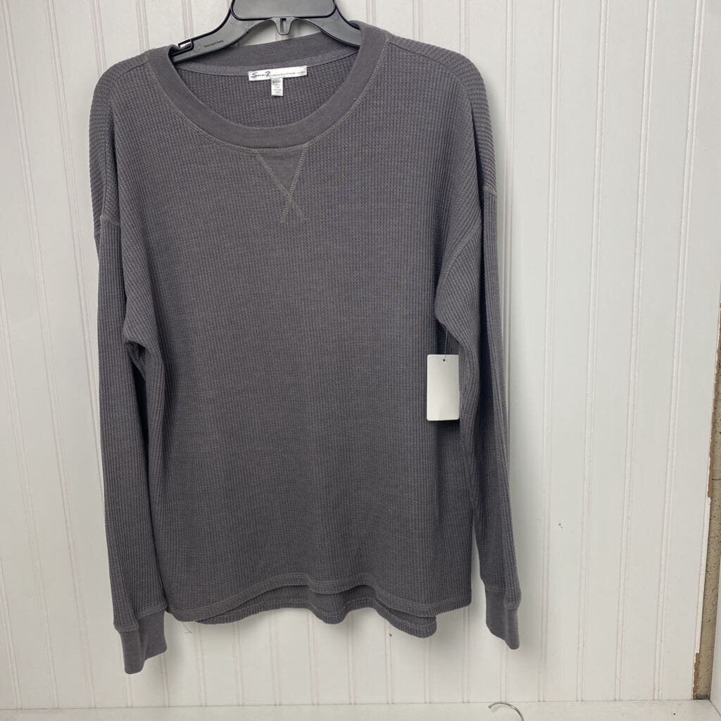 TEXTURED LONG SLEEVED