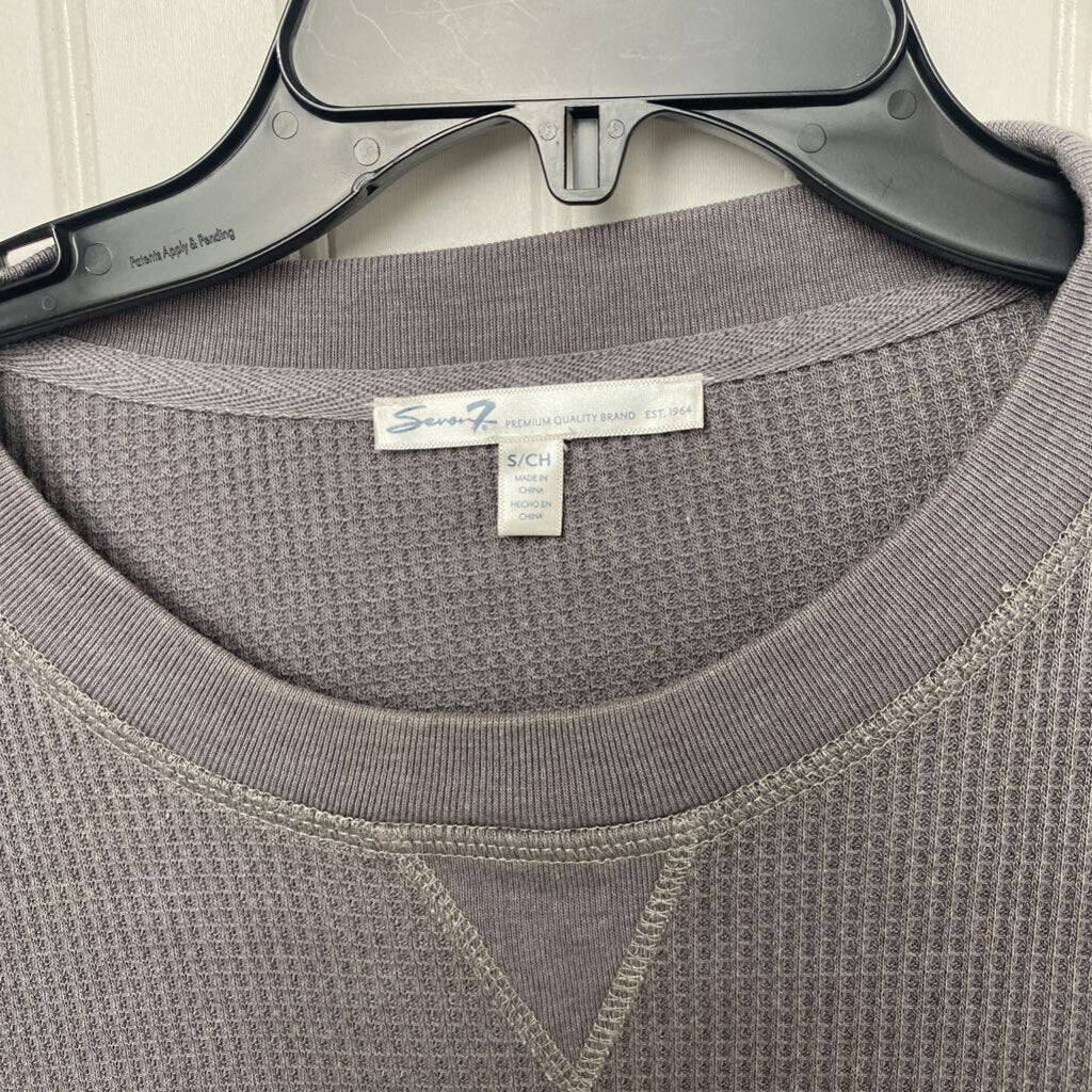 TEXTURED LONG SLEEVED