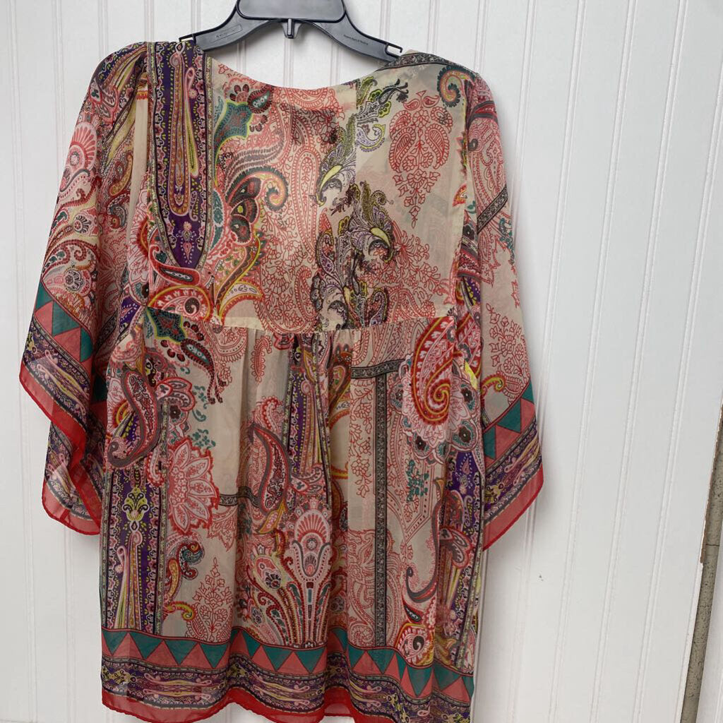 SHEER FLOWY TOP