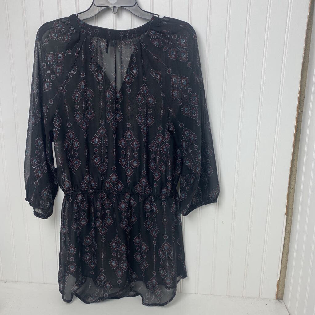 LONG SLEEVE SHEER TOP