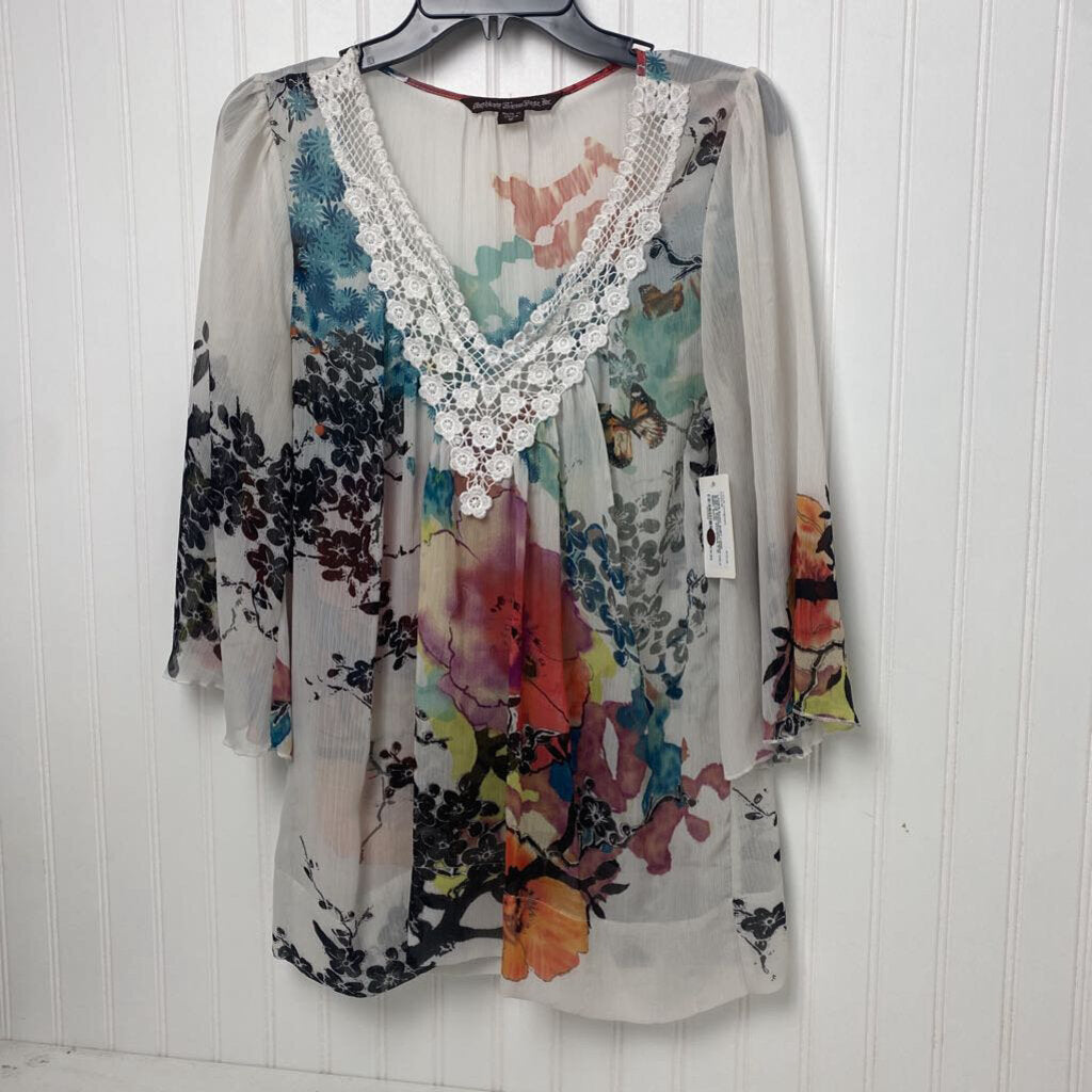 SHEER HALF SLEEVE TOP