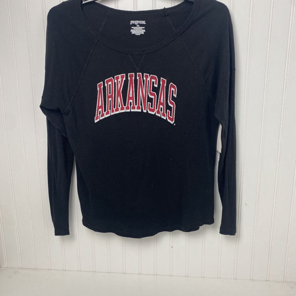 RAZORBACK GRAPHIC LONG SLEEVED