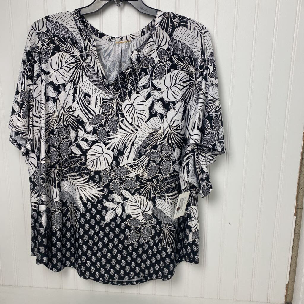 SHORT SLEEVE DRESS SHIRT