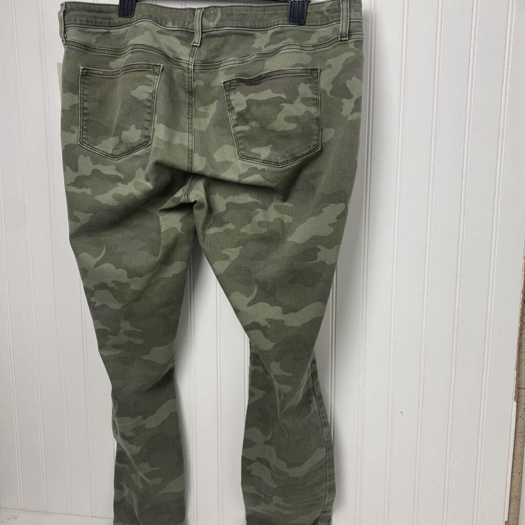 CAMO JEANS