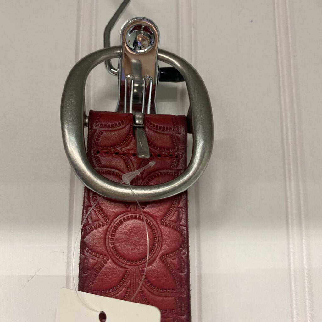 RED LEATHER BELT