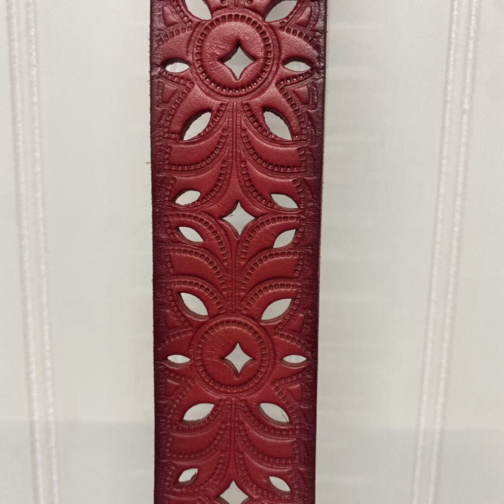 RED LEATHER BELT
