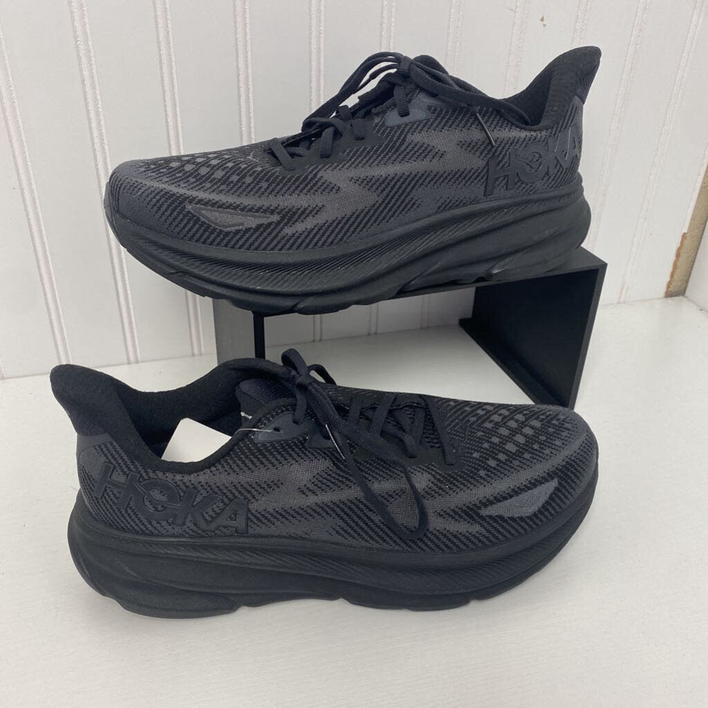 CLIFTON 9 HOKA TENNIS SHOES