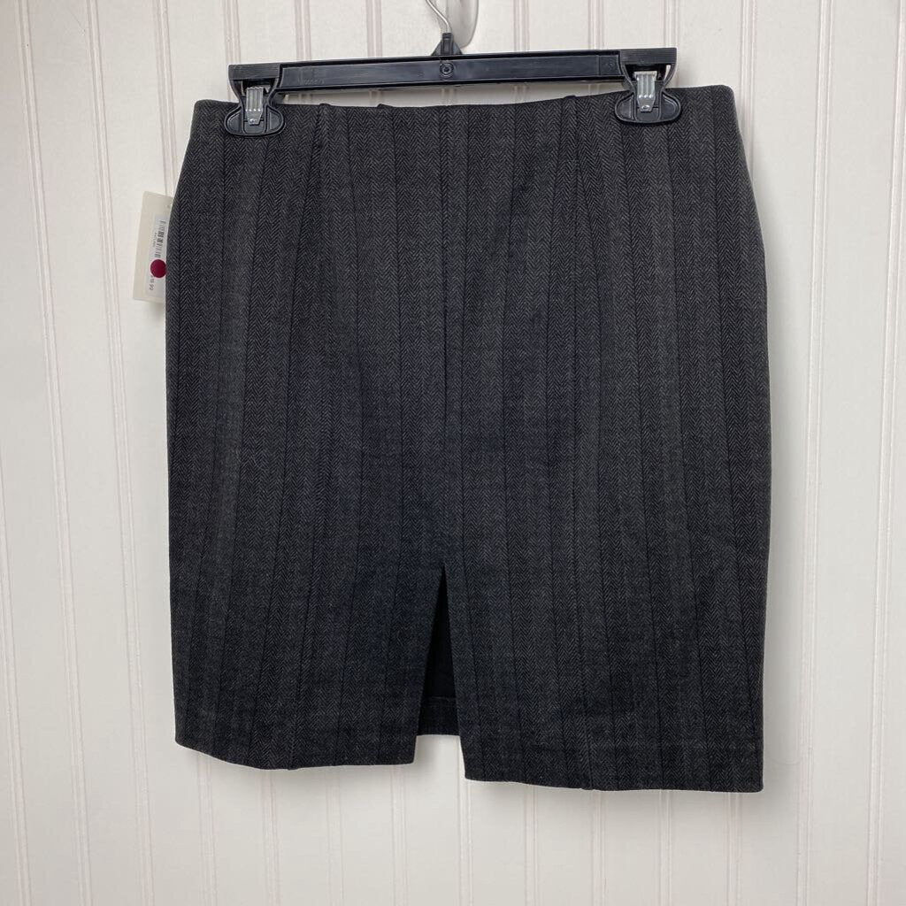 SHORT SKIRT