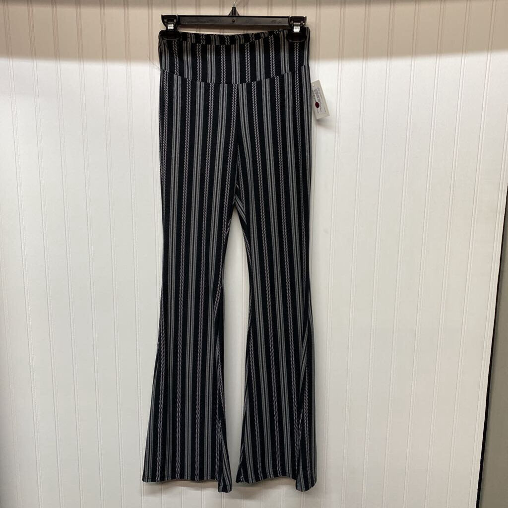 WIDE LEGGED LEGGINGS