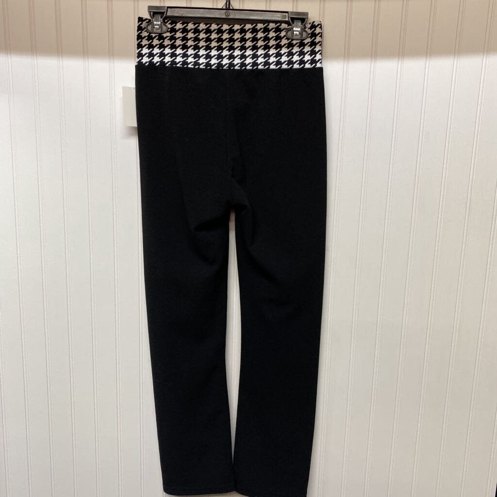 DRESS PANTS WITH GOLD BUTTONS