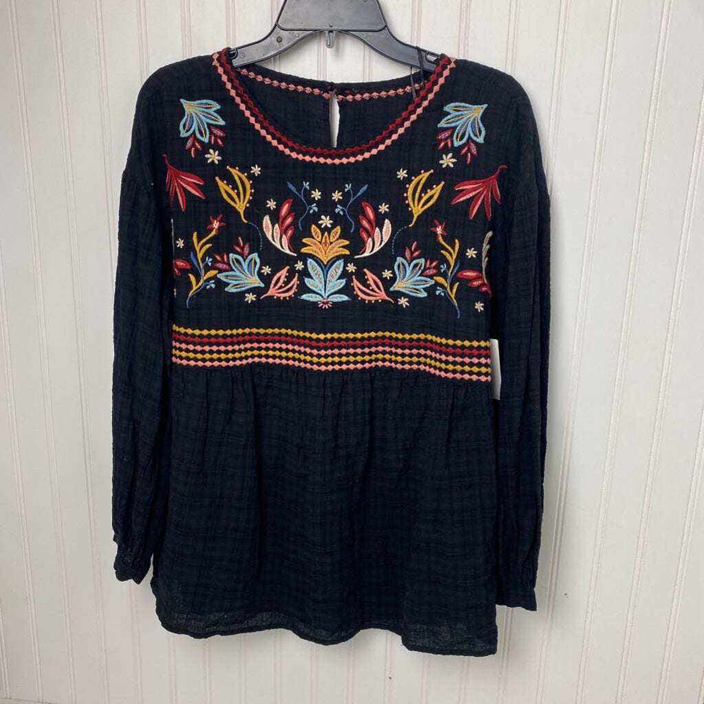EMBROIDERED LONG SLEEVED