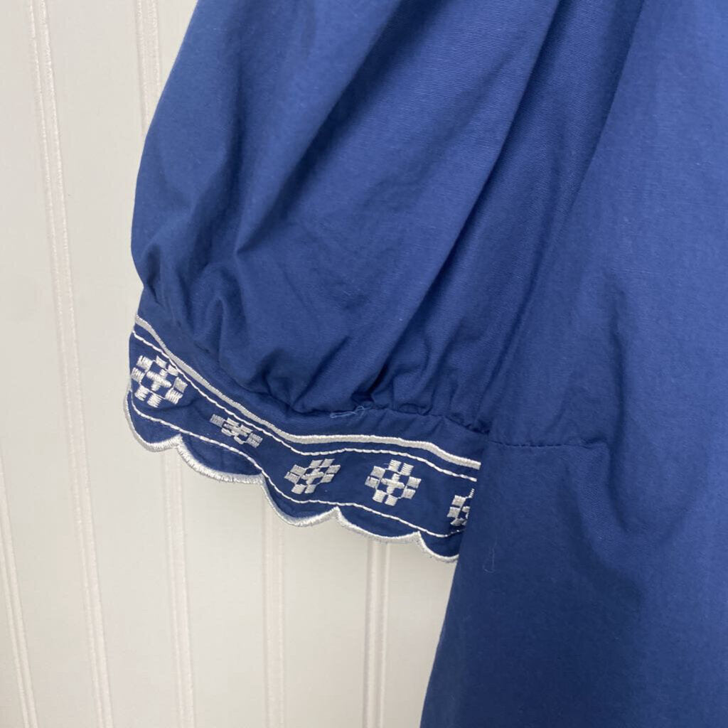*DRESS SHORT SLEEVE VNECK WITH SCALLOPED SLEEVES AND NECK LINE