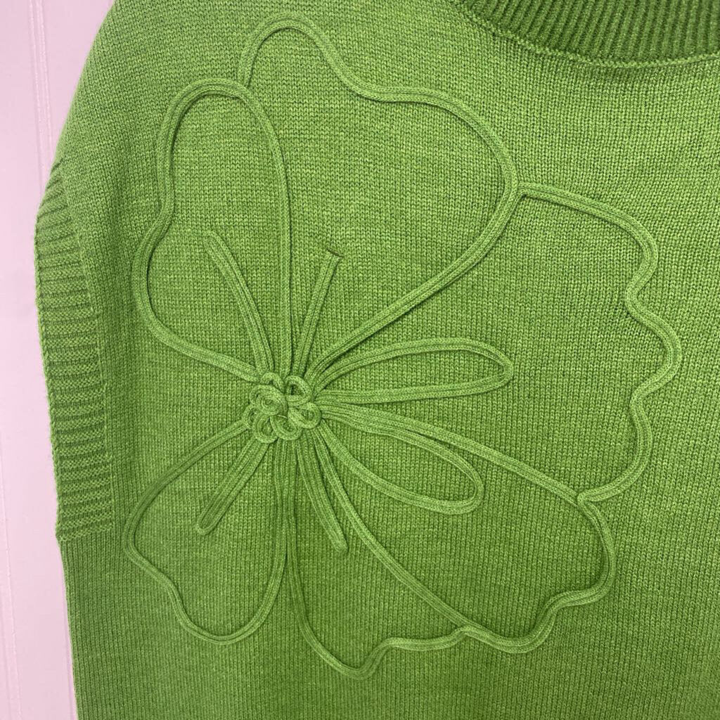 *SLEEVELESS SWEATER WITH FLOWER DESIGN