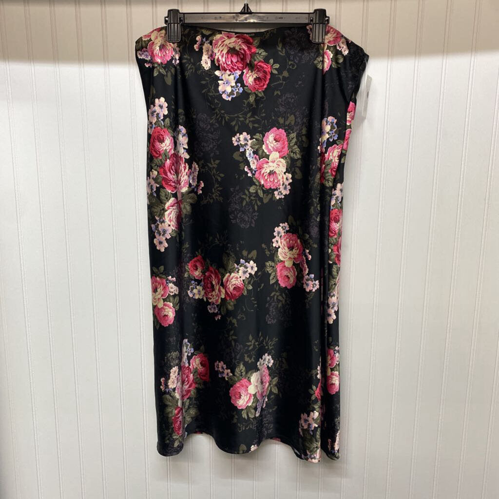 *LONG SILK SKIRT WITH ROSE PATTERN