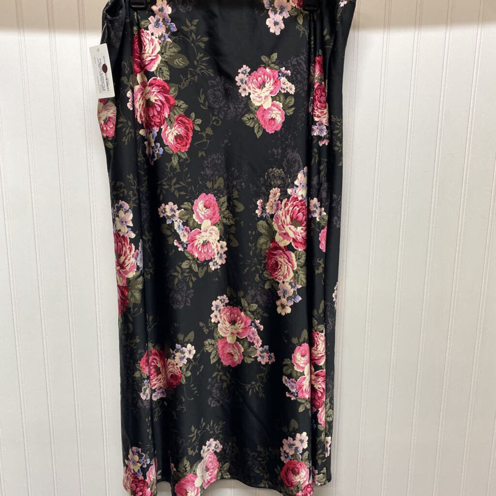 *LONG SILK SKIRT WITH ROSE PATTERN