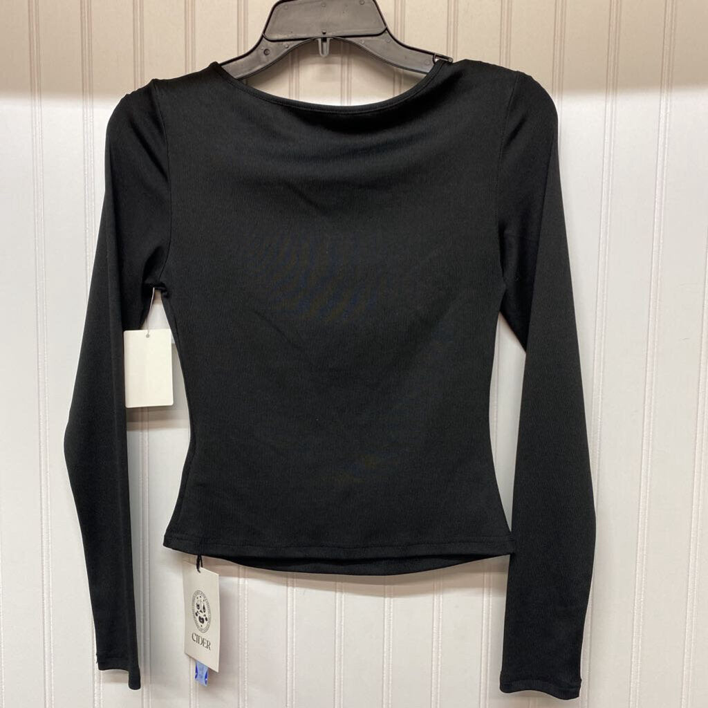 LONG SLEEVED TOP