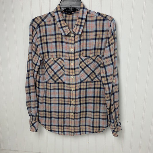 LONG SLEEVED BUTTON DOWN