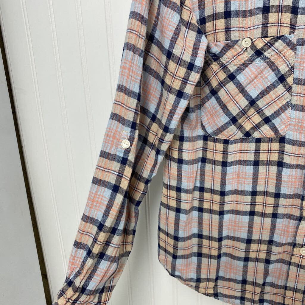 LONG SLEEVED BUTTON DOWN