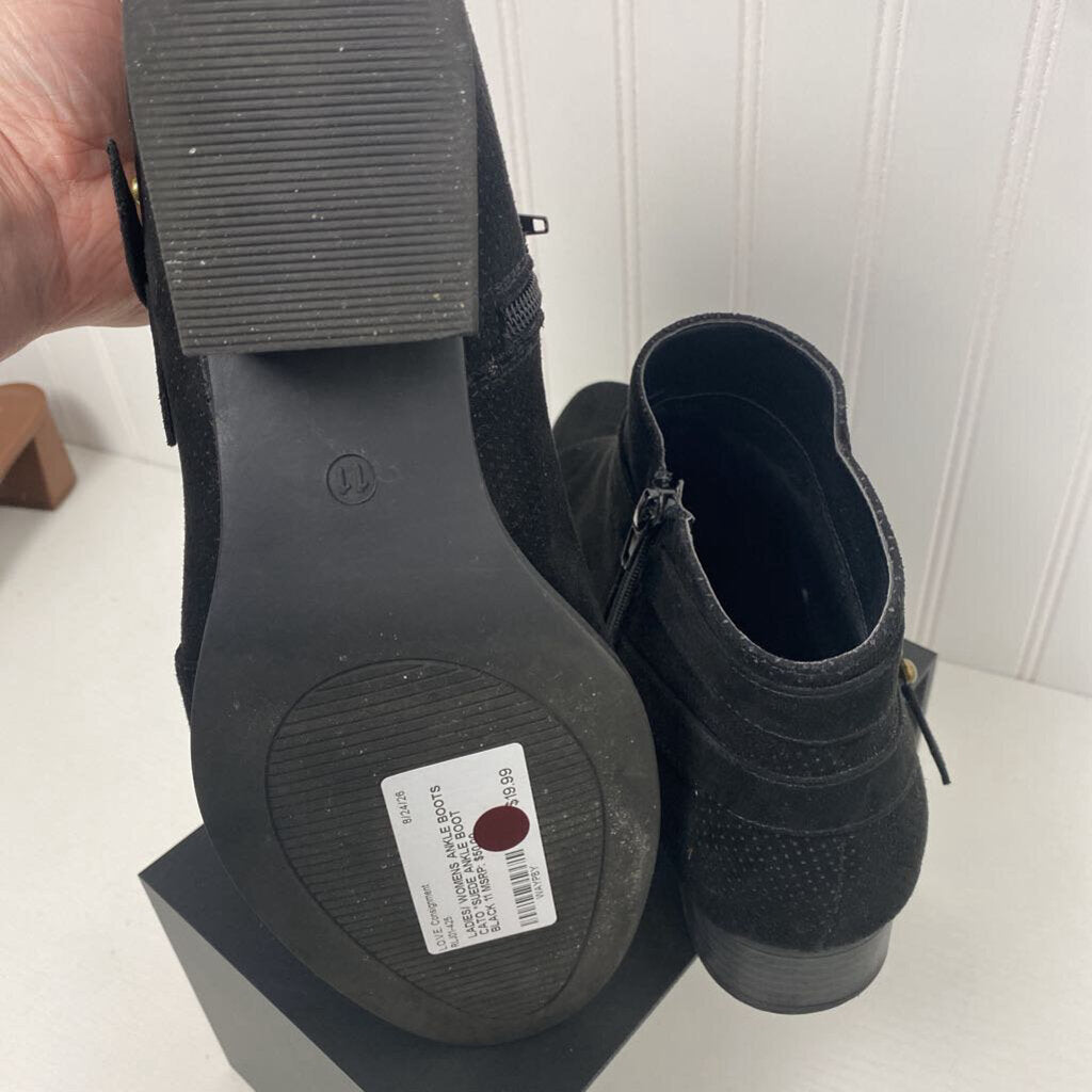 *SUEDE ANKLE BOOT