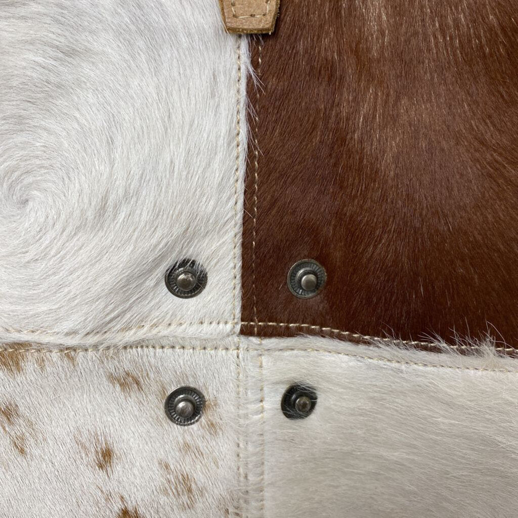 *MULTI PATCH COWHIDE TOTE BAG