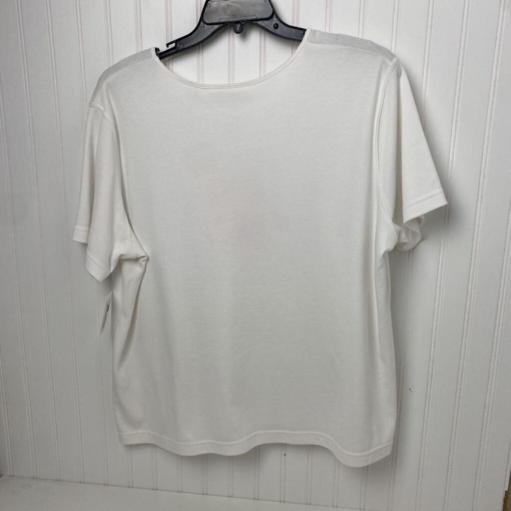 *SHORT SLEEVE WITH FLOWER GRAPHIC