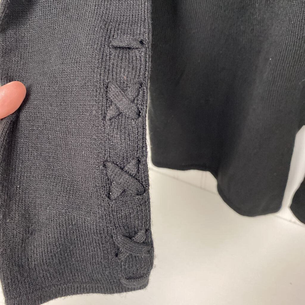 LIGHTWEIGHT SWEATER
