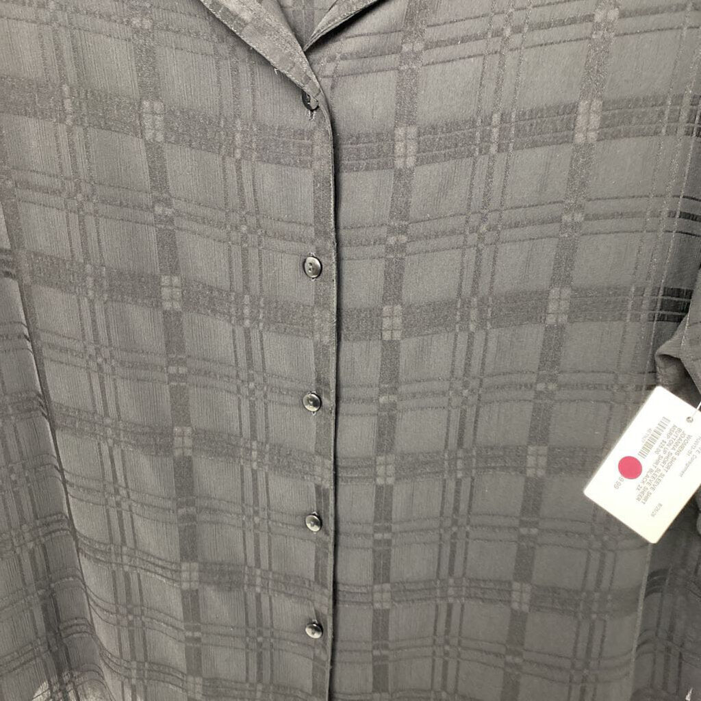 SHORT SLEEVE SHEER BUTTON UP SHIRT