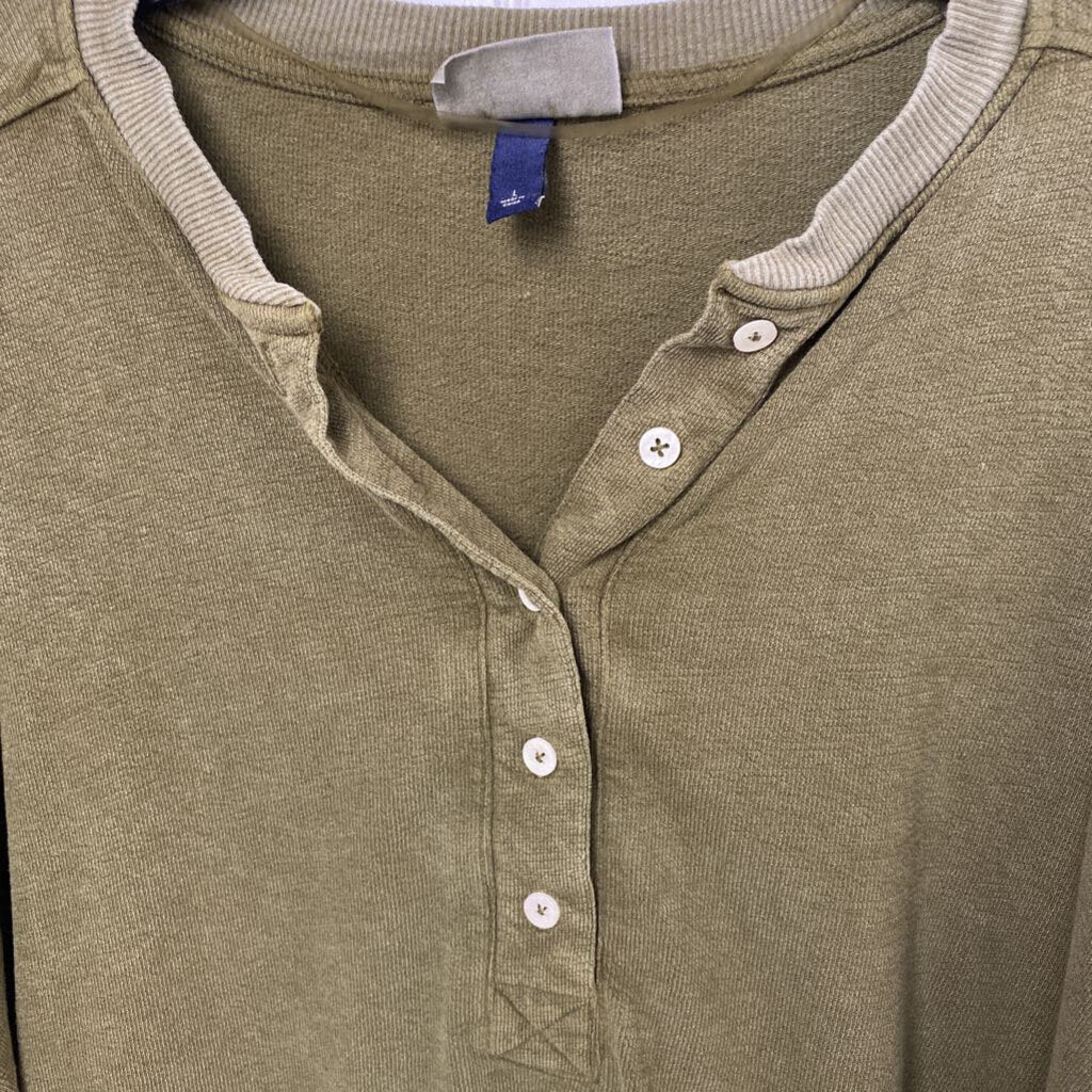 LONG SLEEVE HENLEY TOP