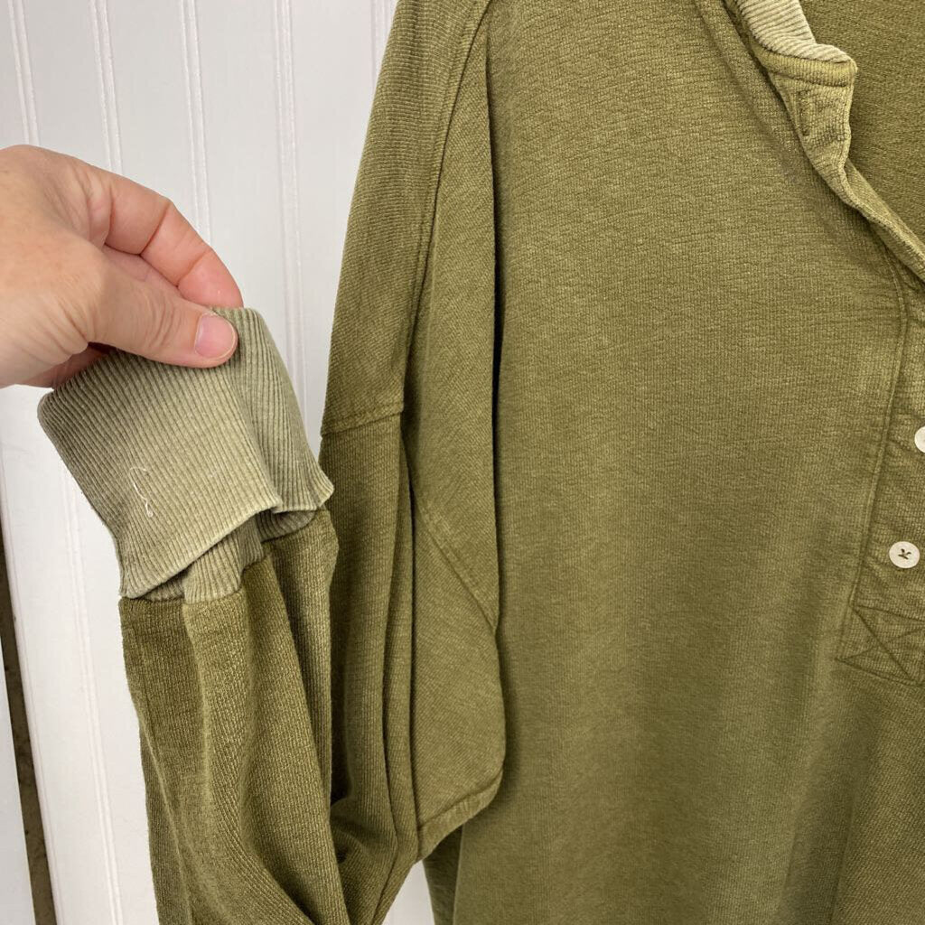 LONG SLEEVE HENLEY TOP