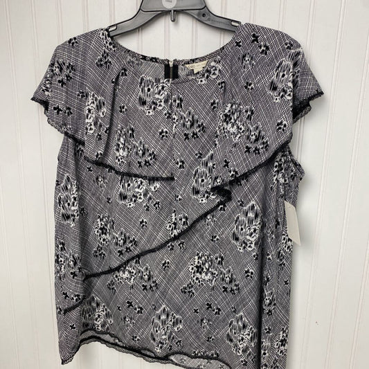 SLEEVELESS KNIT TOP