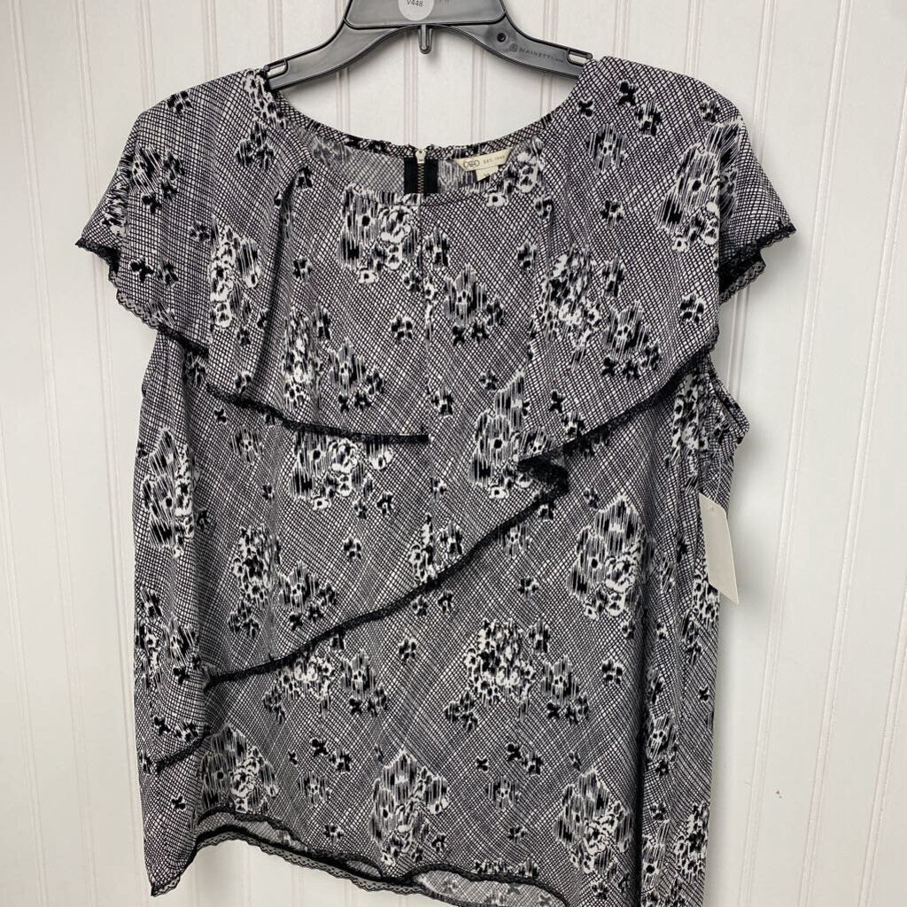 SLEEVELESS KNIT TOP