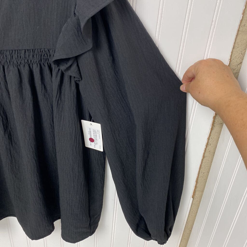 RUFFLED LONG SLEEVED