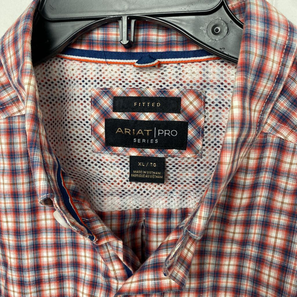 PLAID BUTTON DOWN