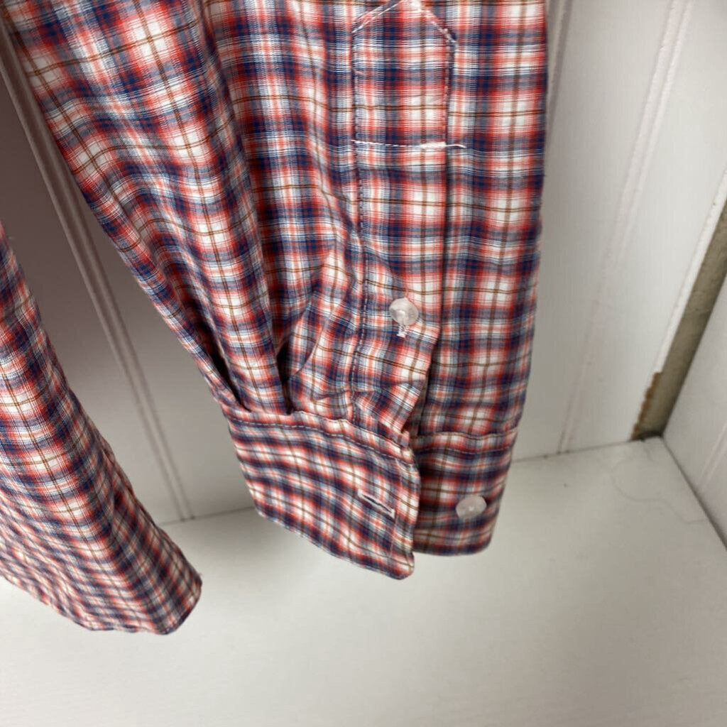 PLAID BUTTON DOWN