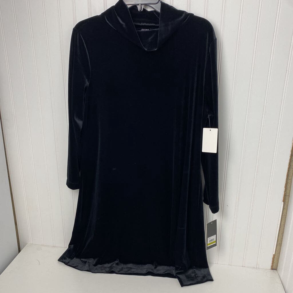 LONG SLEEVED VELOUR DRESS