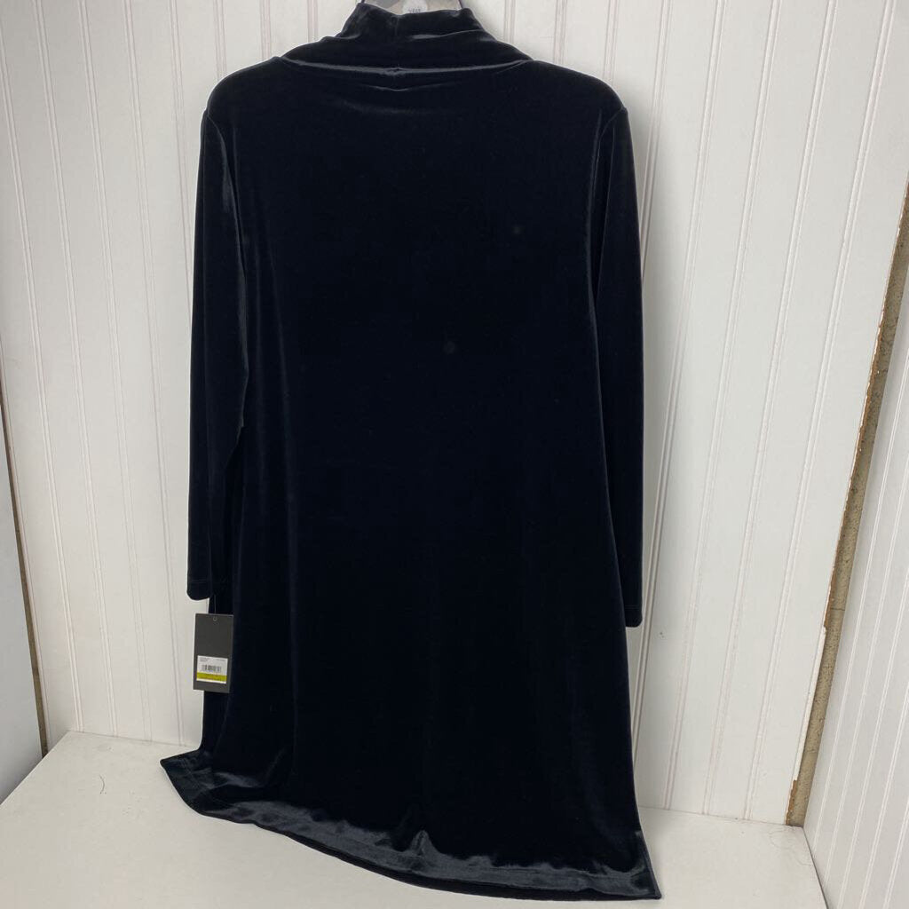LONG SLEEVED VELOUR DRESS
