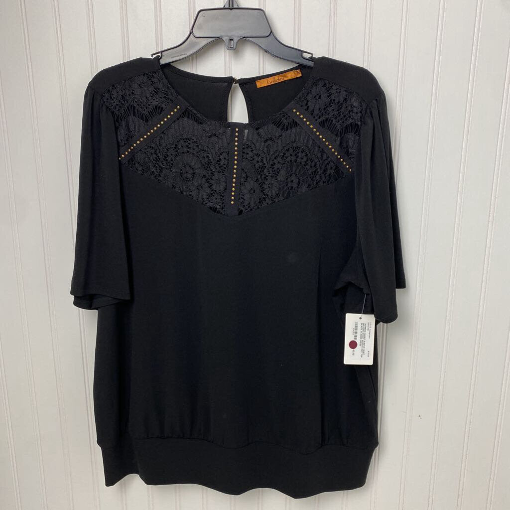SHORT SLEEVE KNIT TOP