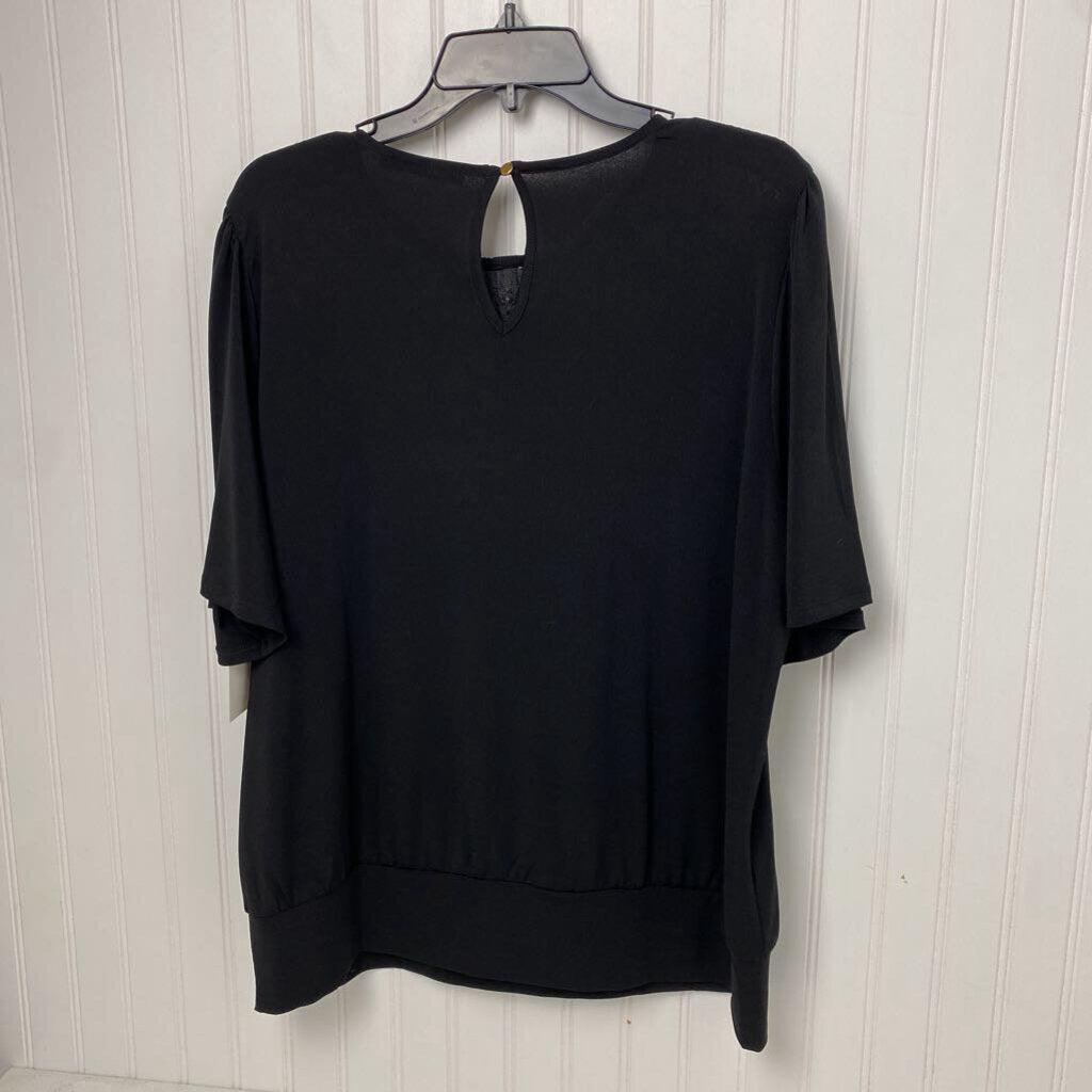 SHORT SLEEVE KNIT TOP